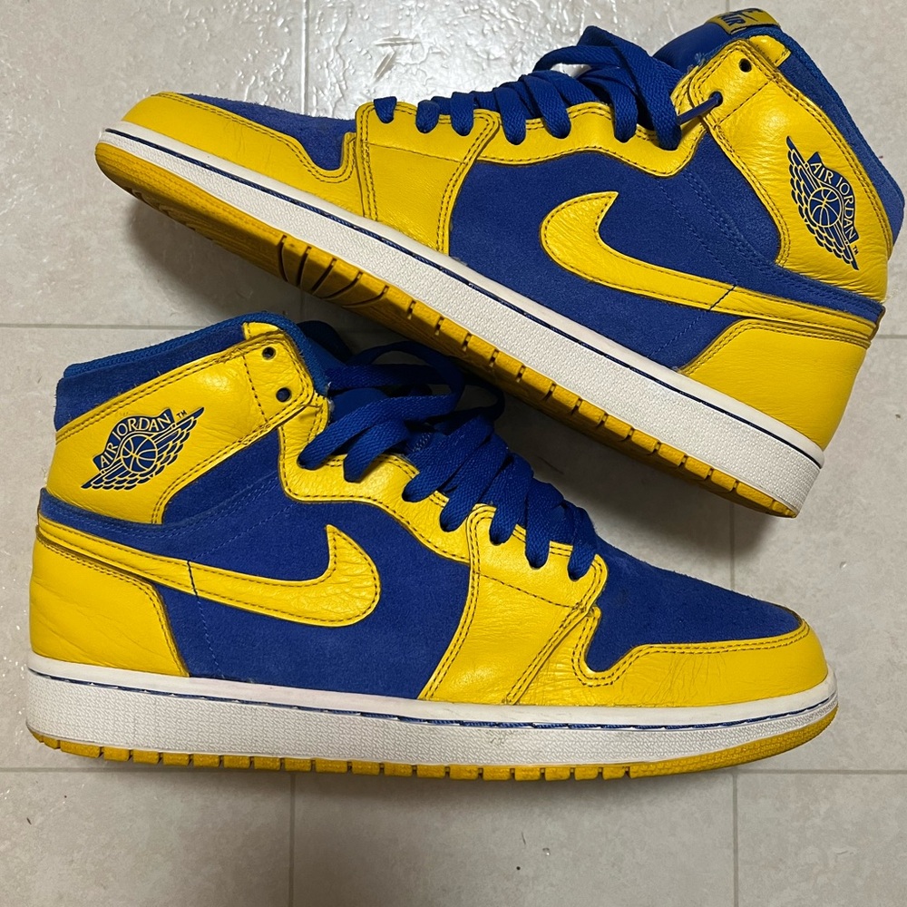Jordan laney 1s size 9.5
